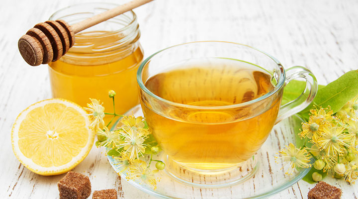 چای و عسل و لیموی تازه - مفید برای درمان سرفه