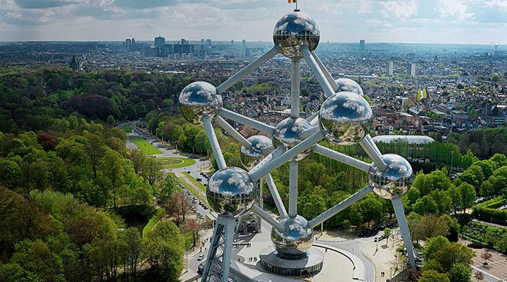 عجیب ترین سازه های معماری دنیا - ساختمان اتومیوم،بروکسل پایتخت بلژیک